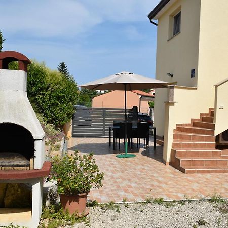 Villa Vinki Vinkuran Exteriör bild