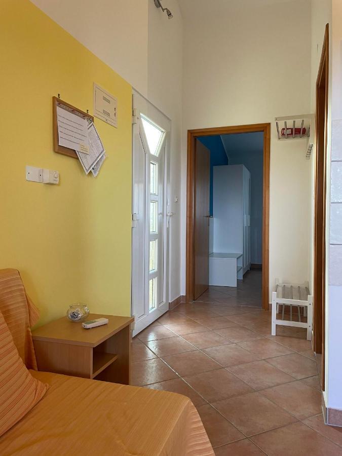 Villa Vinki Vinkuran Exteriör bild